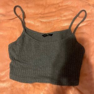 gray crop top